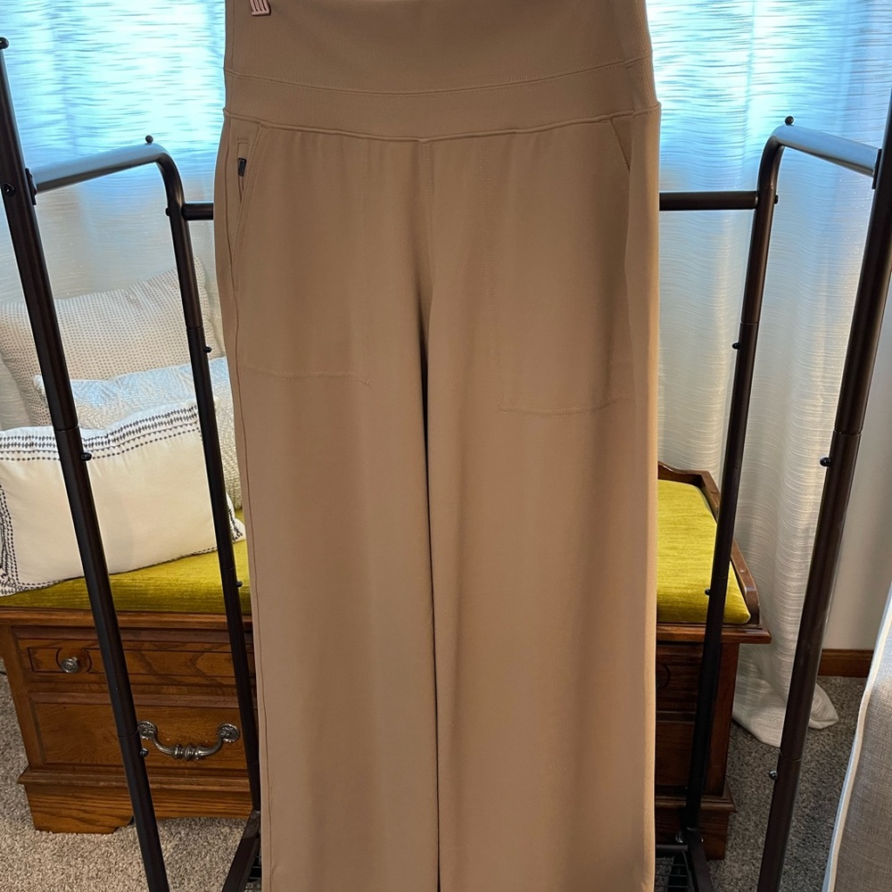 Athleta Women's Beige Wide-Leg Pants